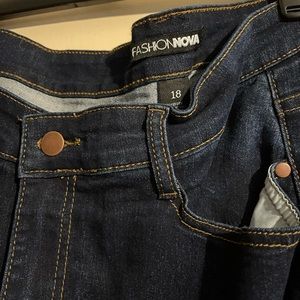 Classic High Waisted Fashion Nova skinny jeans.